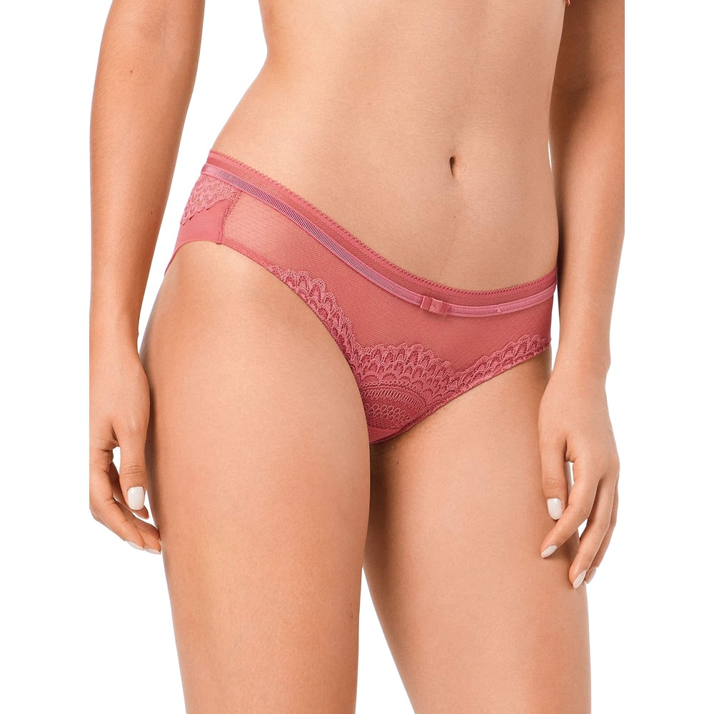Triumph Darling Spotlight Brazilian Baroque Rose