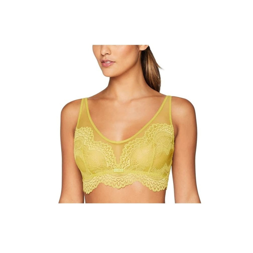 Triumph Darling Spotlight N Golden Lilly
