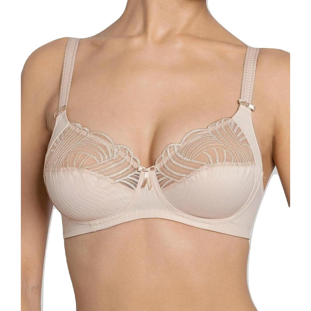Triumph Modern Elegance N Beige