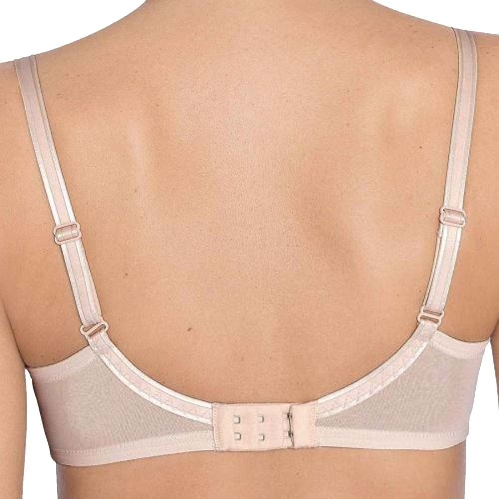 Triumph Beauty-Full Essential WP Beige