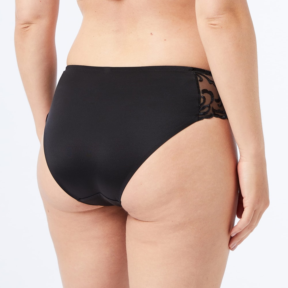 Triumph Modern Finesse Tai Black