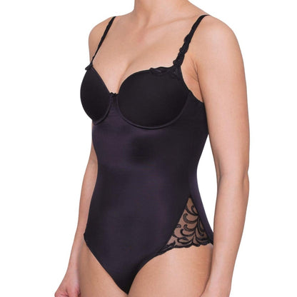 Triumph Modern Finesse BSWP Black 