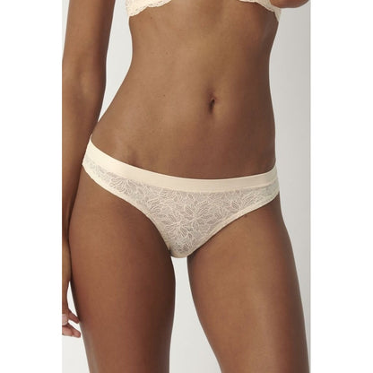 Triumph Smart Lace Brazilian EX Creamy Dream 