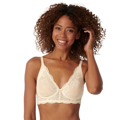 Triumph Amourette Charm N03 Creamy Dream 
