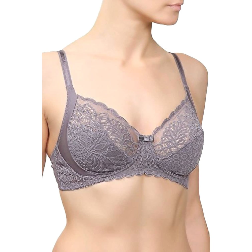 Triumph Amourette Spotlight N Shiver 