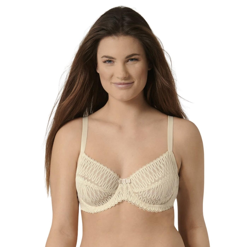 Triumph Aura Spotlight W Creamy Dream 