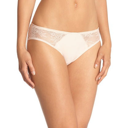 Triumph Beauty Sensation Tai Beige 