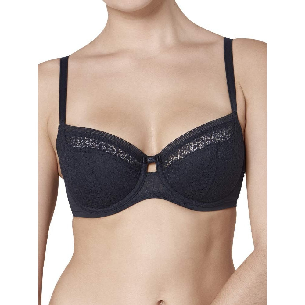 Triumph Beauty-Full Essential WHP Black