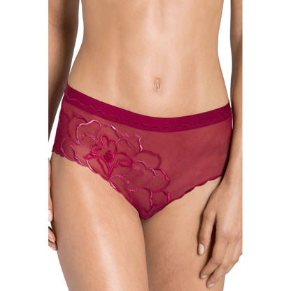 Triumph Sheer Rose Essence Hip Rumba Red  