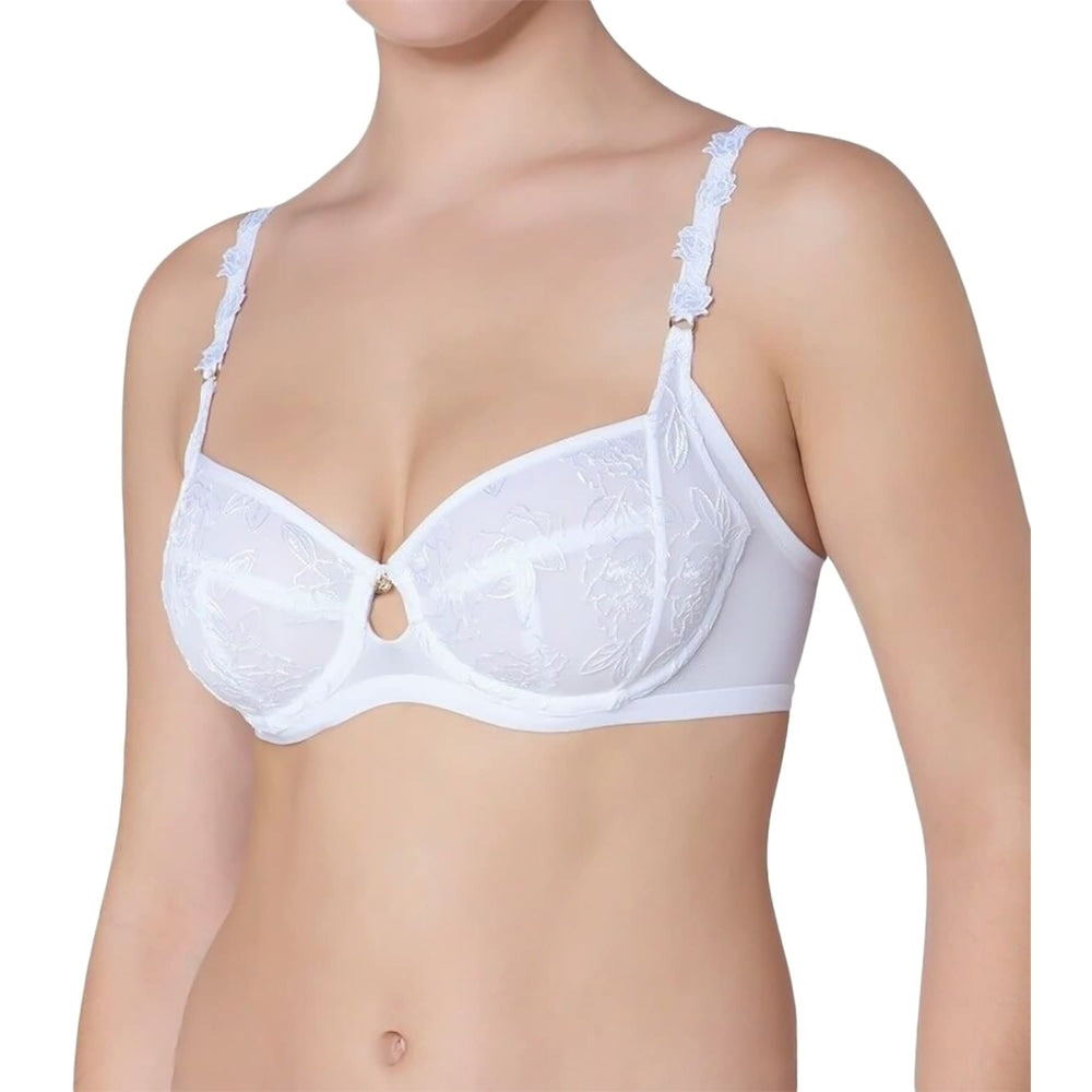 Triumph Wild Rose Florale W White 