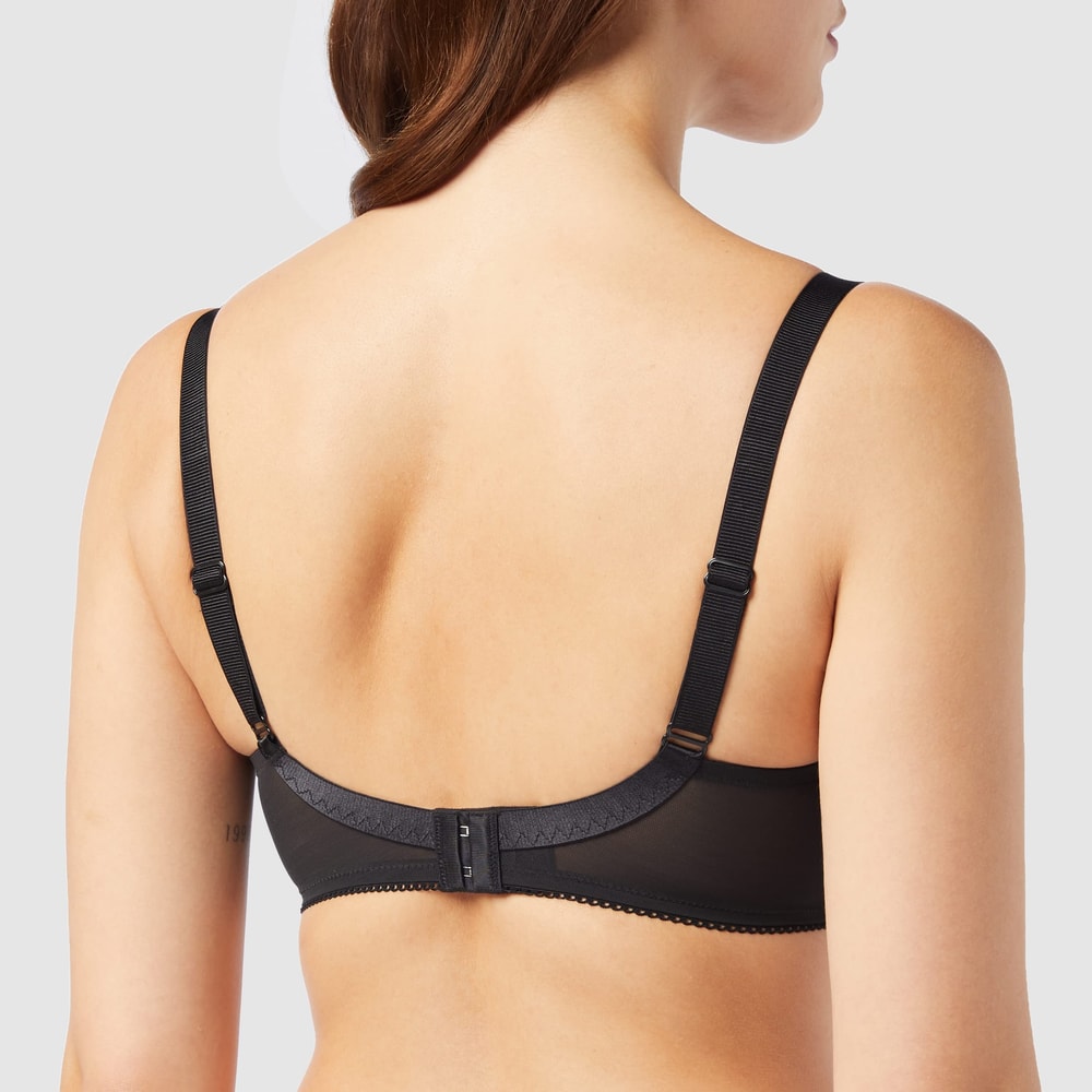 Triumph Beauty-Full Darling W02 Black 