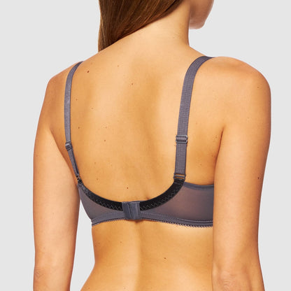 Triumph Beauty-Full Darling W02 Warm Stone 