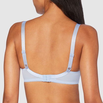 Triumph Beauty-Full Darling W02 Wedgewood Blue 