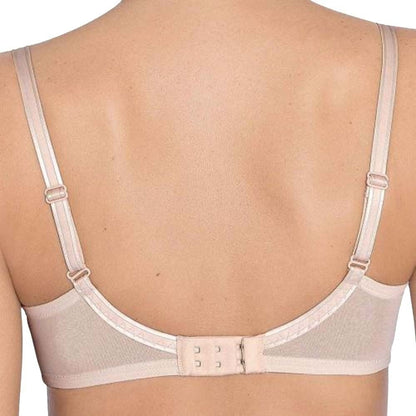 Triumph Beauty-Full Essential WP Beige 