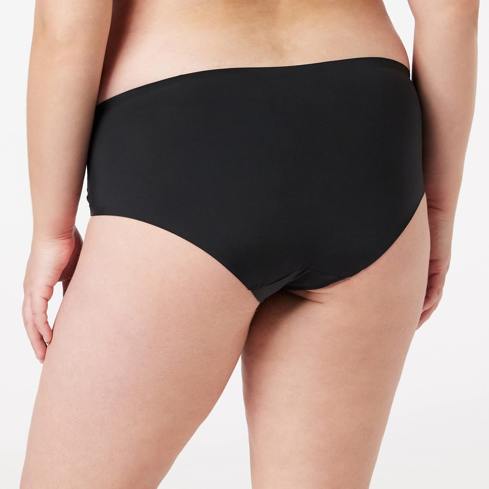 Triumph Body Make-Up Essentials Hipster Black 