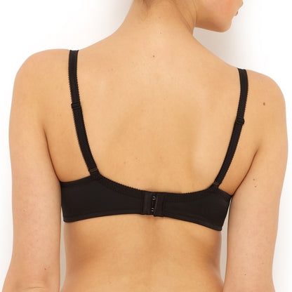 Triumph Floral Leaves W Black 