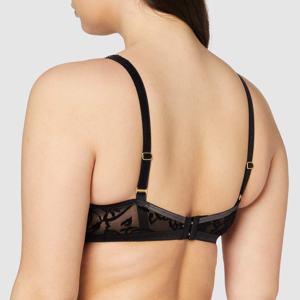 Triumph Velvet Rose Spotlight WHP Black 