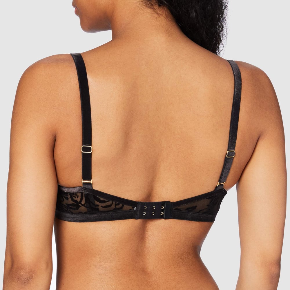 Triumph Velvet Rose Spotlight WHU Black 
