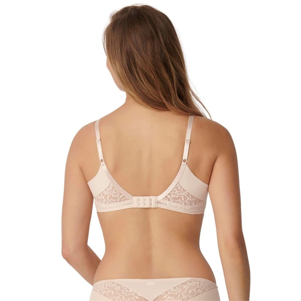 Triumph Vivid Spotlight WHP Cameo Beige 