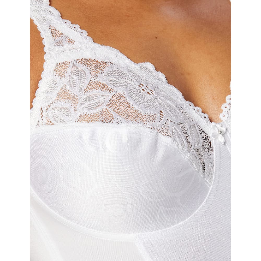 Triumph Cynthia BS White 