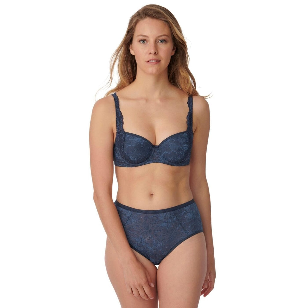 Triumph Amourette Charm WHP02 Blue Nights 