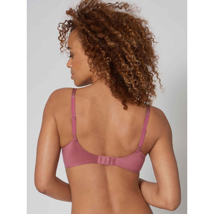 Triumph Body Make-up Soft Touch Wp Ex Wild Raspberry 