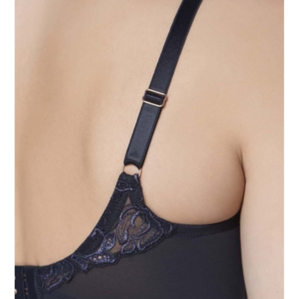 Triumph Iris Florale W Black 