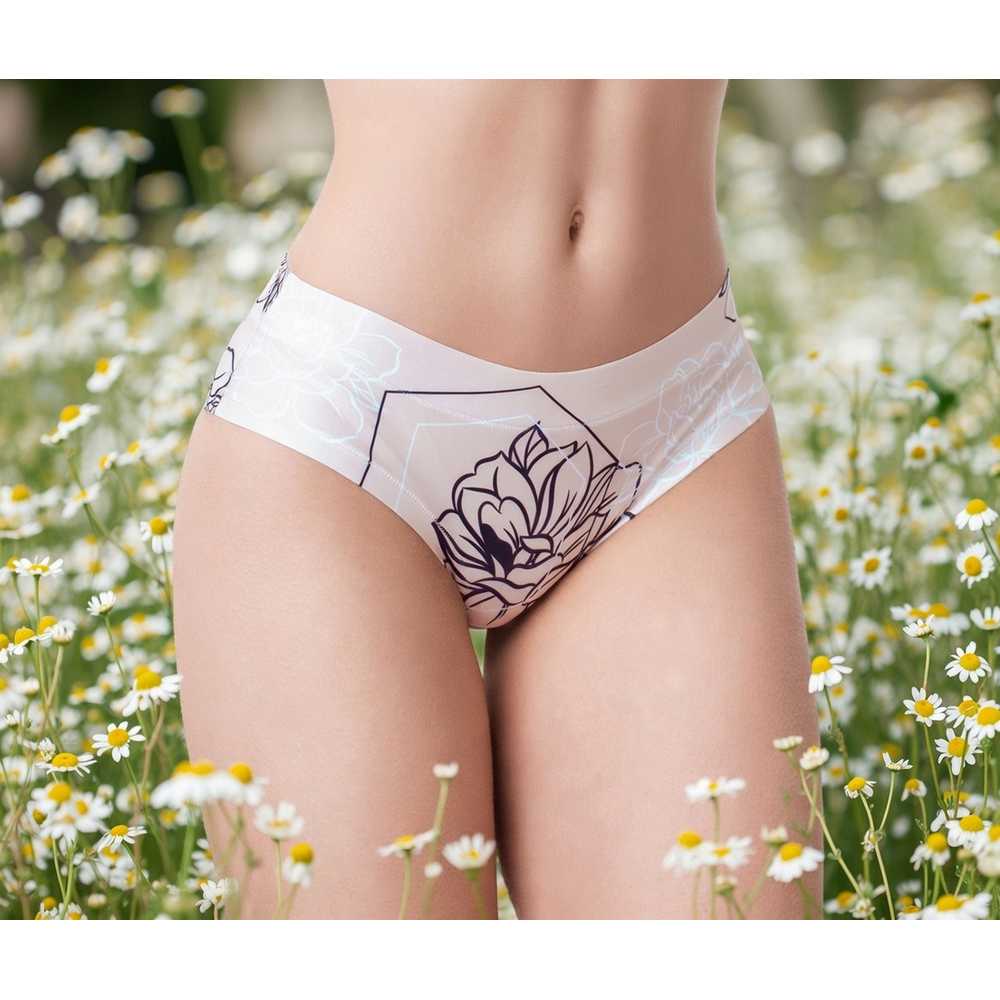 Damen Slip mit Blumenmuster – Weich, Elastisch &amp; Atmungsaktiv